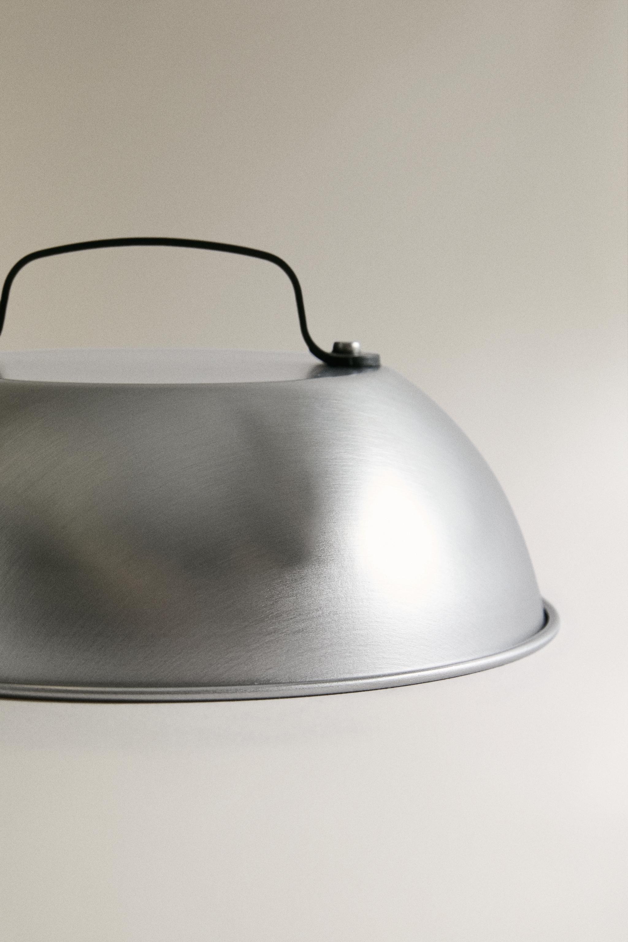 CLOCHE DE BARBECUE EN ACIER